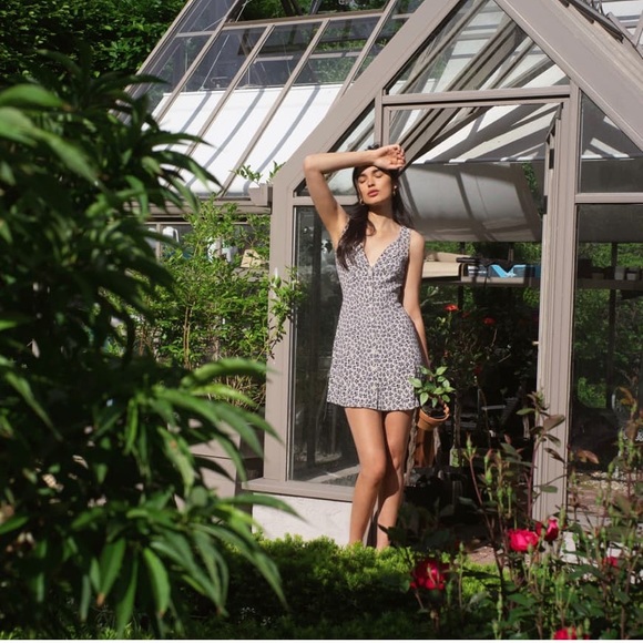 NWOT Reformation Rilynn Dress - Picture 4 of 9